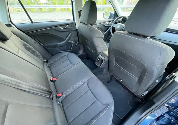 Skoda Kamiq cena 55899 przebieg: 60000, rok produkcji 2019 z Biała małe 326